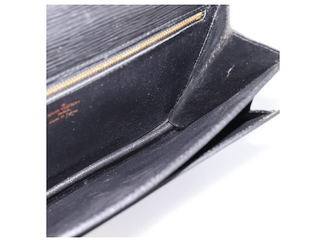 LOUIS VUITTON Epi Serie Dragonne Clutch Bag Black Noir M52612 LV Auth 202460 Nero - vista 20