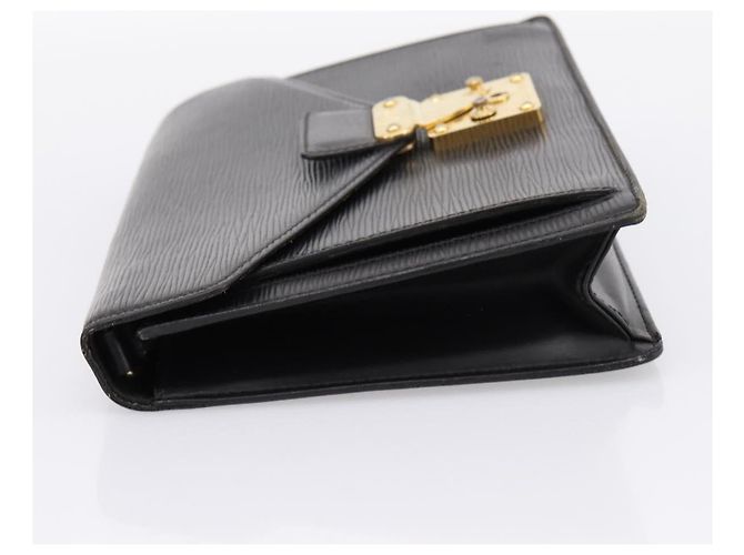 LOUIS VUITTON Epi Serie Dragonne Clutch Bag Black Noir M52612 LV Auth 202460 Nero - vista 3