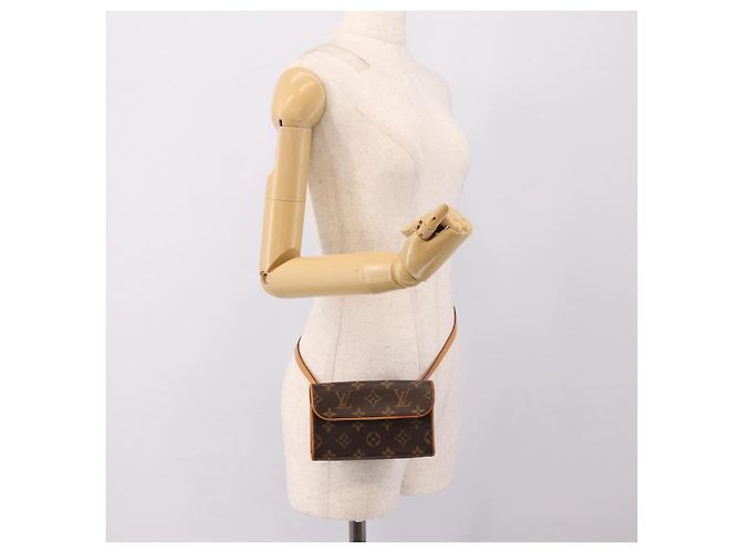LOUIS VUITTON Monogram Pochette Florentine Waist Bag M51855 LV Auth 203155V Monogramma - vista 21