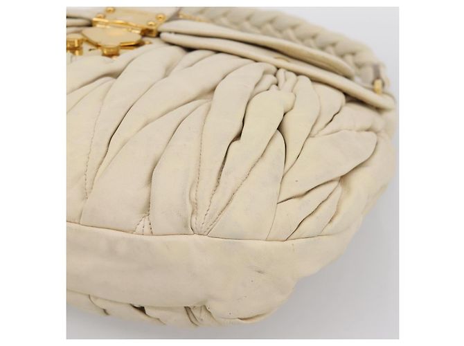 Borsa a mano Miu Miu Matelassé in pelle 2way Ivory Gold Auth 202893A D'oro Crudo - vista 10