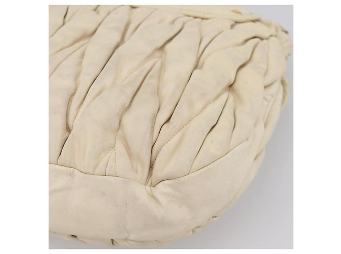 Borsa a mano Miu Miu Matelassé in pelle 2way Ivory Gold Auth 202893A D'oro Crudo - vista 12