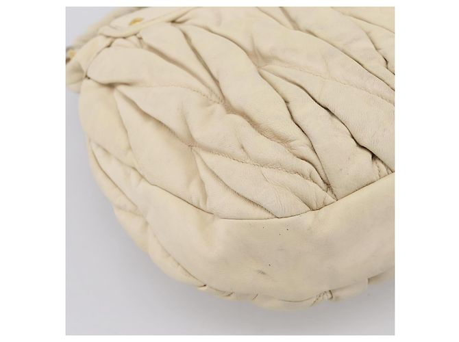 Borsa a mano Miu Miu Matelassé in pelle 2way Ivory Gold Auth 202893A D'oro Crudo - vista 13