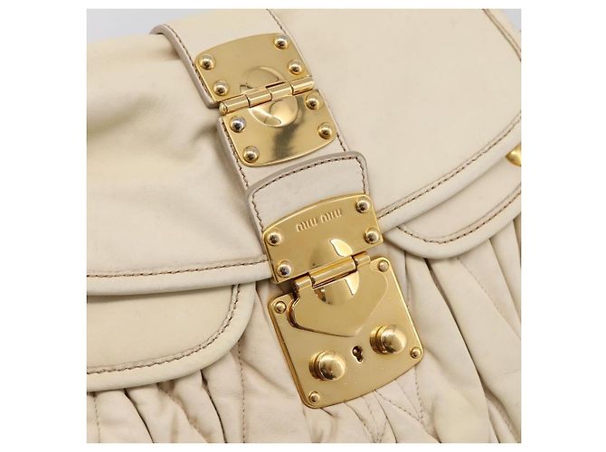 Borsa a mano Miu Miu Matelassé in pelle 2way Ivory Gold Auth 202893A D'oro Crudo - vista 14