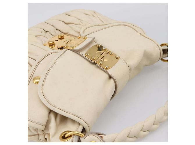 Borsa a mano Miu Miu Matelassé in pelle 2way Ivory Gold Auth 202893A D'oro Crudo - vista 6