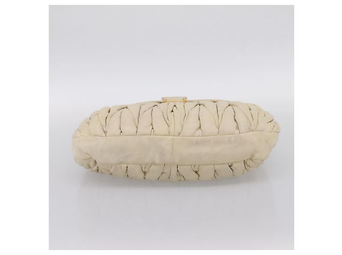 Borsa a mano Miu Miu Matelassé in pelle 2way Ivory Gold Auth 202893A D'oro Crudo - vista 9
