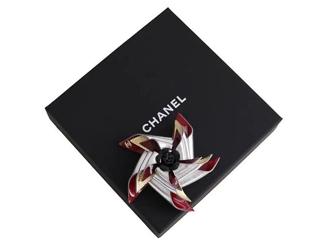 Spilla Chanel in pelle argento - vista 4