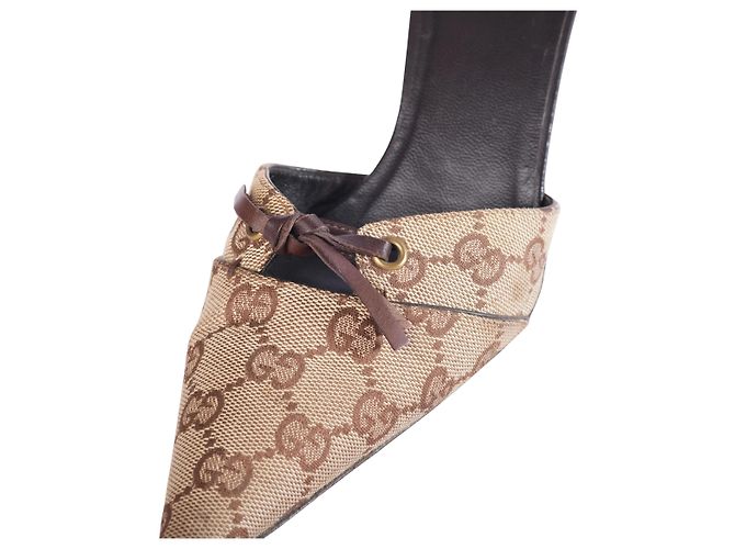 Mules con tacco a punta Gucci GG Canvas Marrone - vista 4