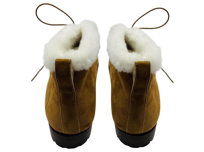 Stivaletti Manolo Blahnik in camoscio Tan / Ivory foderati in shearling con suole lug Cammello - vista 5