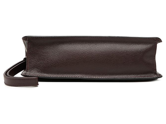 Borsa a Clutch Louis Vuitton Taiga Selenga Marrone - vista 3