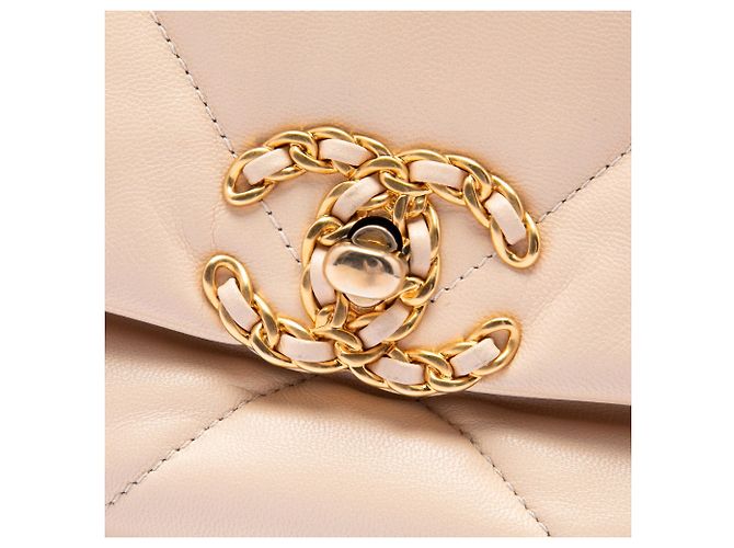 Borsa Chanel 19 Flap Medium in pelle di agnello marrone - vista 5