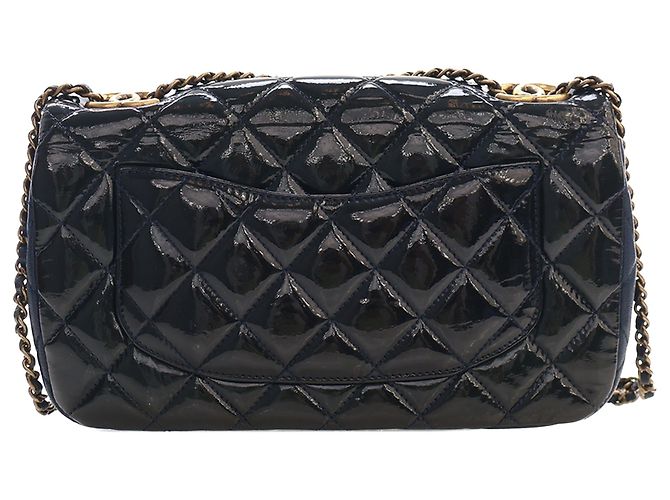 Borsa a tracolla Chanel Paris Salzburg Medium in vernice e pelle di capra blu con occhielli CC - vista 2