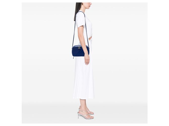 Borsa Camera Chanel Coco Boy Large in Pelle di Agnello Matelassé Blu - vista 6