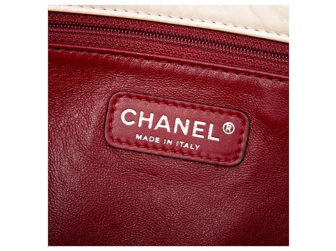 Borsa a tracolla Chanel CC Double Stitch in pelle di agnello bianca Single Flap Bianco - vista 5