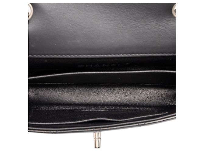 Bolsa Tiracolo Chanel Extra Mini Rectangular Classic Patent Single Flap Preta Preto - vista 4