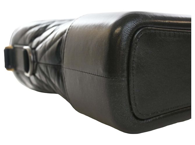 Borsa a tracolla Gabrielle Chanel Medium Chevron in vitello invecchiato iridescent nero - vista 10