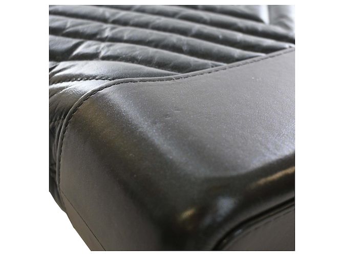 Borsa a tracolla Gabrielle Chanel Medium Chevron in vitello invecchiato iridescent nero - vista 6