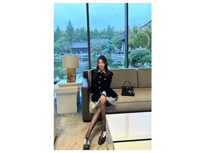 Chaquetas Chanel La Petite Veste Noire Multicolor - vista 5