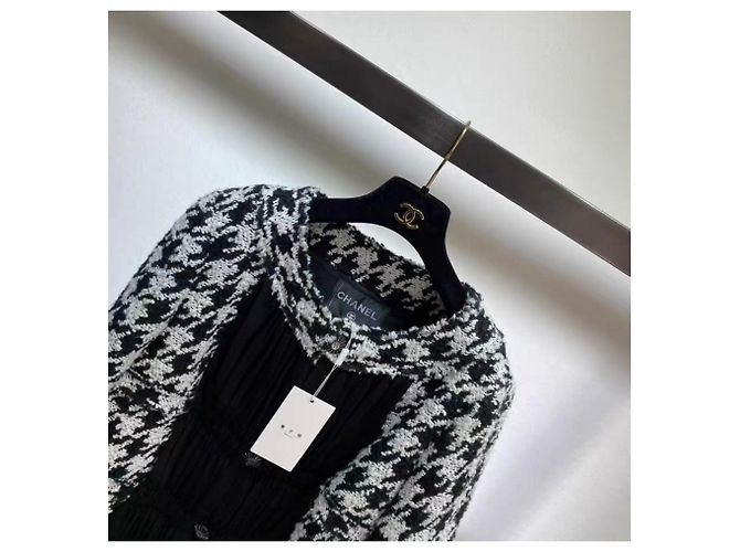 Chaquetas Chanel La Petite Veste Noire Multicolor - vista 4