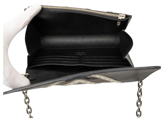 Borsa a tracolla Twist Wallet on Chain con borchie in pelle Epi Monogram nera Louis Vuitton Nero - vista 4