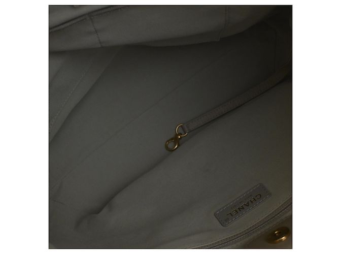Borsa Shopping Satchel Chanel in Nylon Matelassé e Grosgrain Grigia Grigio - vista 4