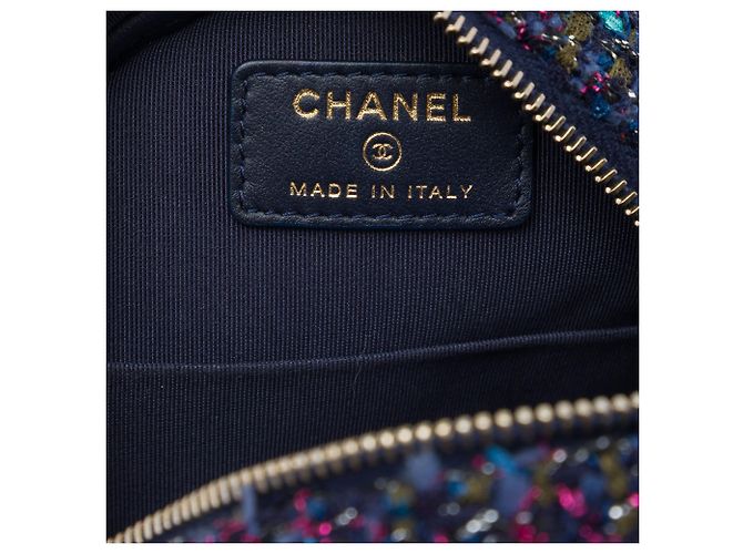 Borsa a tracolla rotonda in tweed matelassé Chanel CC viola Porpora - vista 5