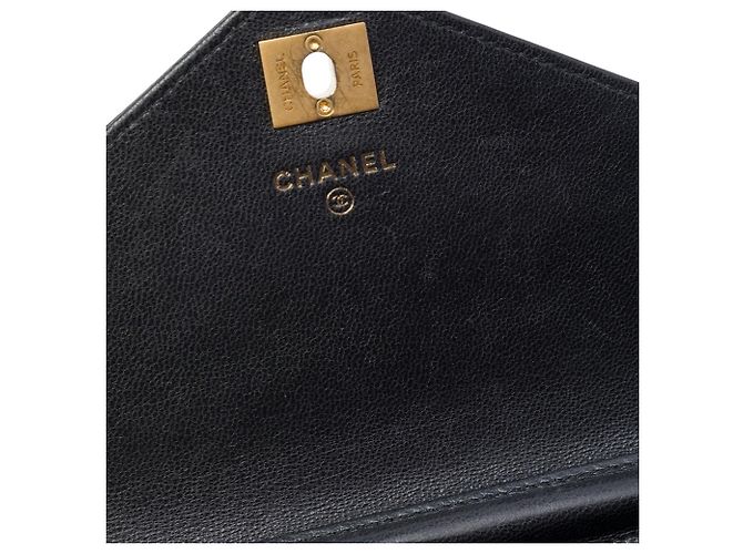 Borsa a tracolla Chanel Wallet on Chain in lambskin nero con matelassé chevron invertito - vista 5