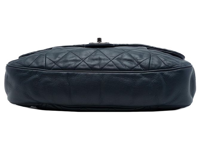 Borsa a tracolla Chanel Coco Pleats in vitello matelassé blu - vista 3