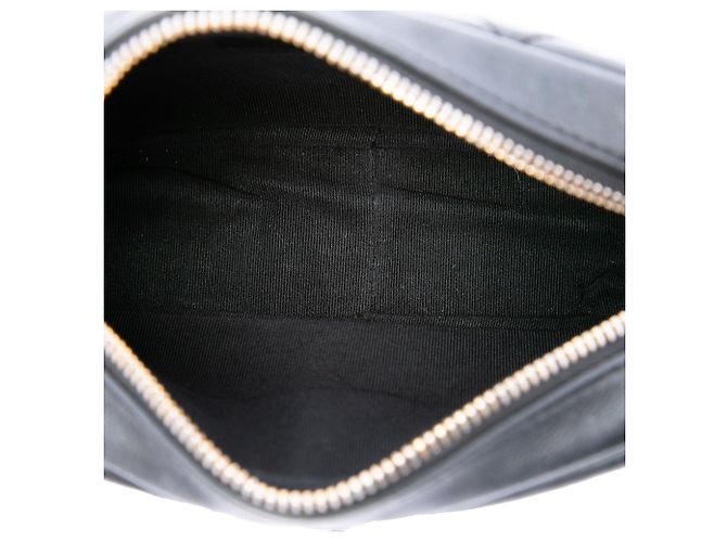 Bolsa Camera Chanel Small em pele de cordeiro acolchoada preta com fivela Preto - vista 4