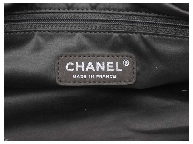 Borsa Bowler Chanel in pelle matelassé nera Nero - vista 6