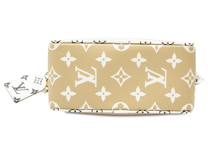 Borsa a tracolla Louis Vuitton Monogram Giant Jungle Beach Pouch Verde - vista 3