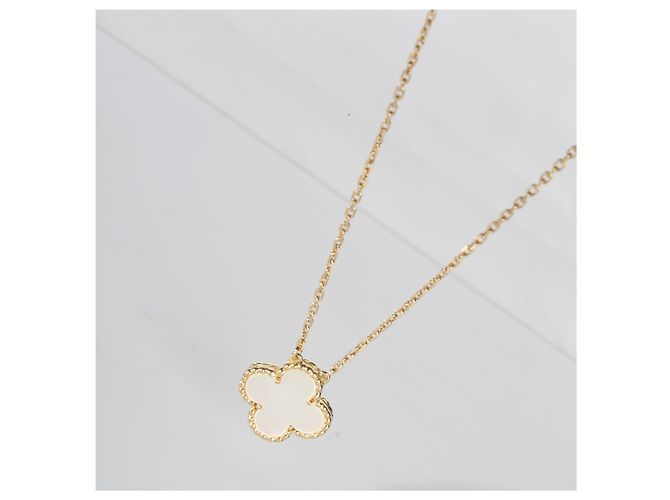 Pendente Vintage Alhambra Van Cleef & Arpels in Oro Giallo e Madreperla - vista 5