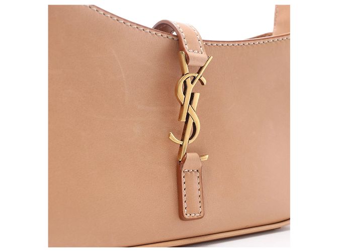Autre Marque Borsa Saint Laurent Le 5 à 7 Mini Hobo in Beige 710318 Rosa - vista 12