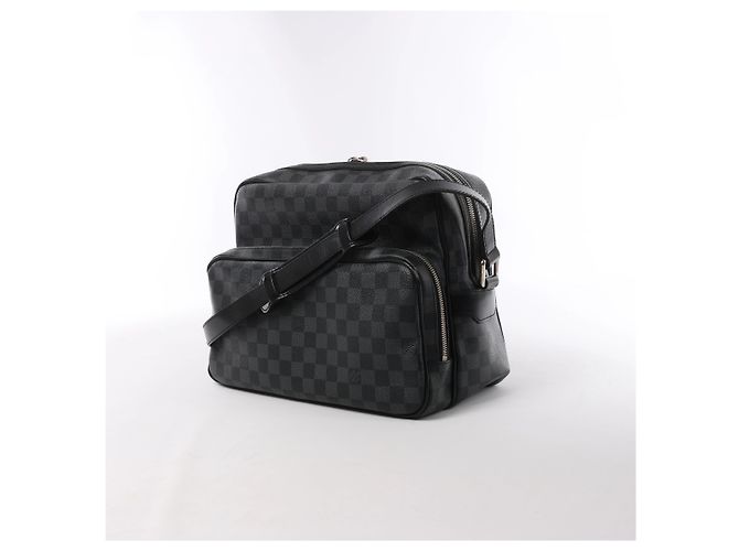 Louis Vuitton Sac Leoh Damier Graphite Messenger Crossbody Bag in Nero N45252 - vista 2