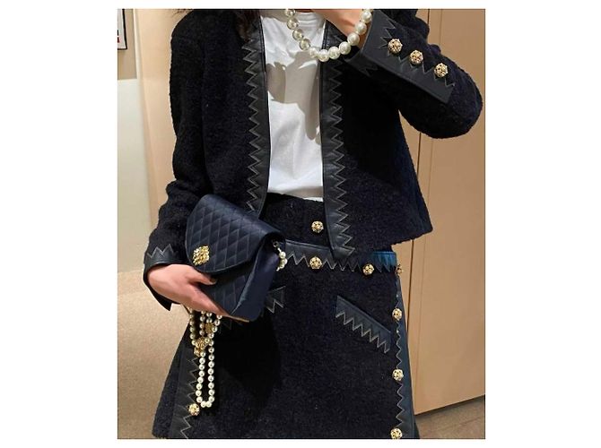 Chaquetas Chanel La Petite Veste Noire Multicolor - vista 4