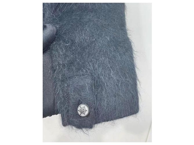 Chanel Strickjacke aus schwarzem Kaschmir - Ansicht 3