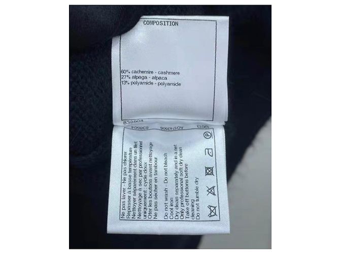 Chanel Strickjacke aus schwarzem Kaschmir - Ansicht 6