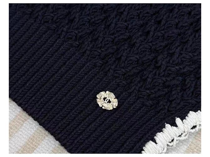 Chanel Strickjacke aus schwarzer Seide - Ansicht 4