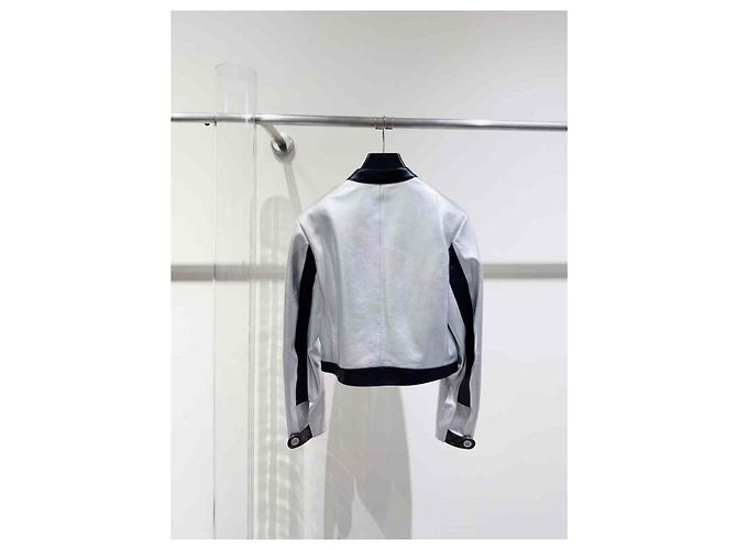 Chaquetas Louis Vuitton Plata - vista 2