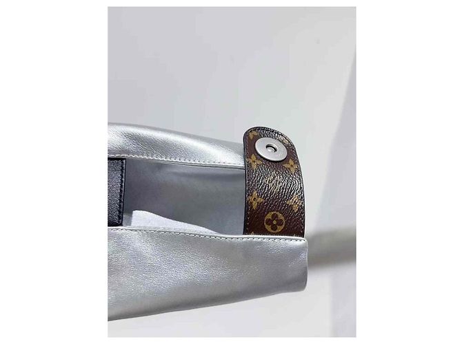 Chaquetas Louis Vuitton Plata - vista 3