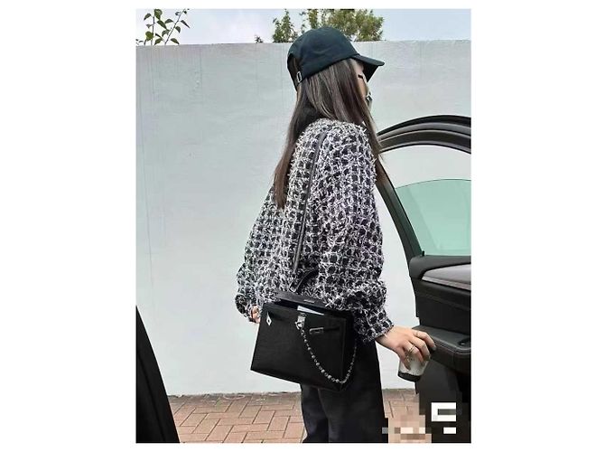 Chaquetas Chanel La Petite Veste Noire Multicolor - vista 4