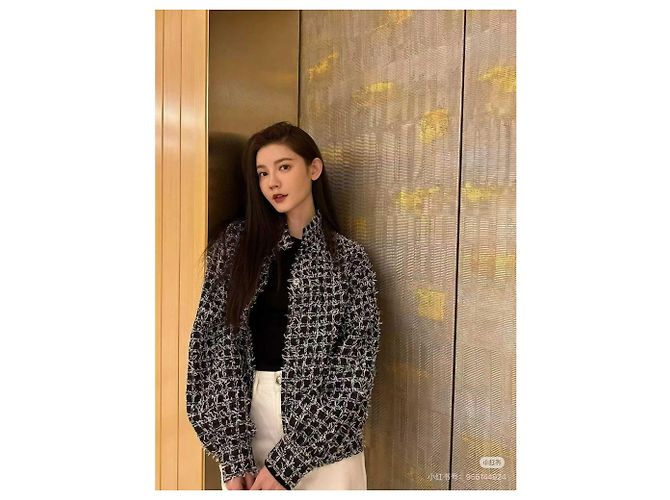 Chaquetas Chanel La Petite Veste Noire Multicolor - vista 5