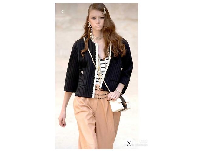 Chaquetas Chanel La Petite Veste Noire Multicolor - vista 5