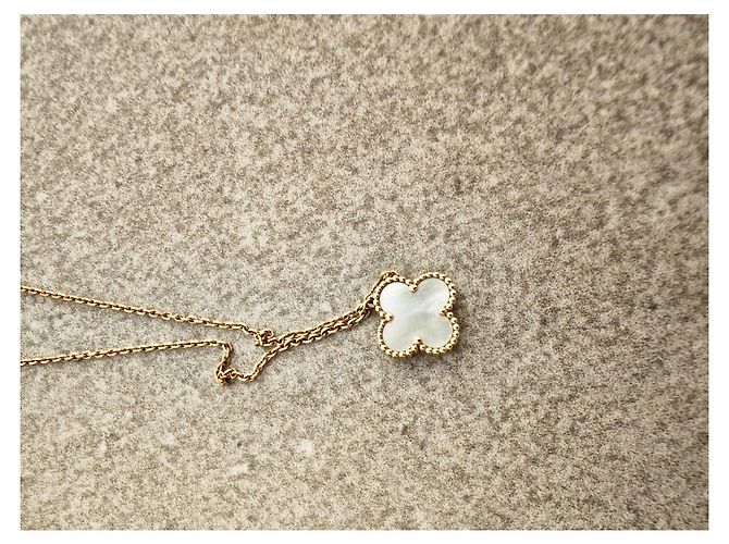 Collane Van Cleef & Arpels Vintage Alhambra Bianco - vista 2