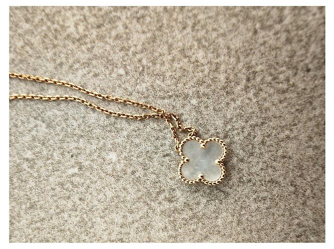 Collane Van Cleef & Arpels Vintage Alhambra Bianco - vista 3