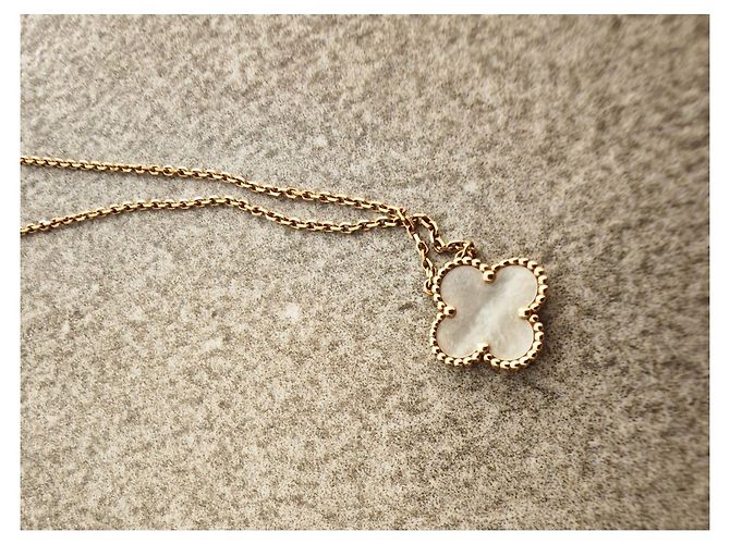 Collane Van Cleef & Arpels Vintage Alhambra Bianco - vista 4