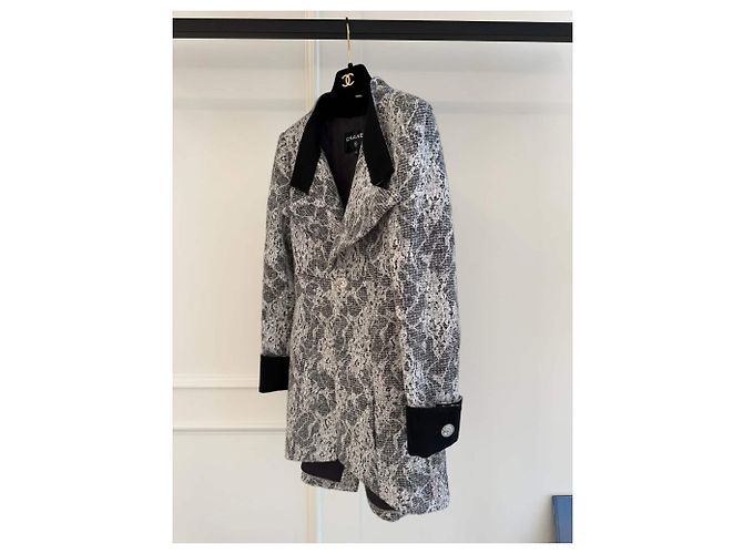 Chaquetas Chanel La Petite Veste Noire Multicolor - vista 2