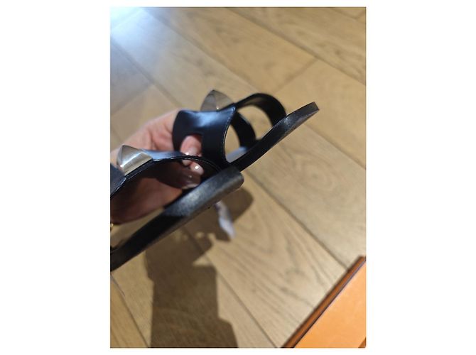 Hermès Oran Sandalen Leder Schwarz Größe 36 - Ansicht 6