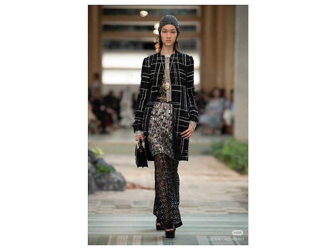 Abrigo Chanel de tweed negro talla 36 - vista 2