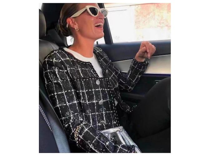 Chaquetas Chanel La Petite Veste Noire Multicolor - vista 4