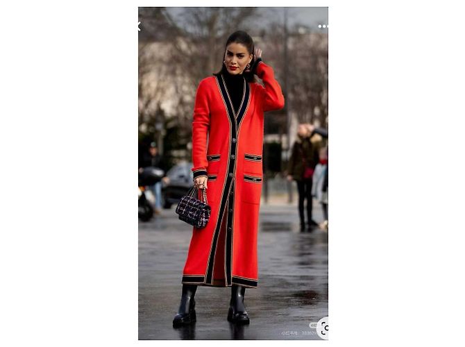 Chanel Strickjacke aus rotem Kaschmir - Ansicht 2